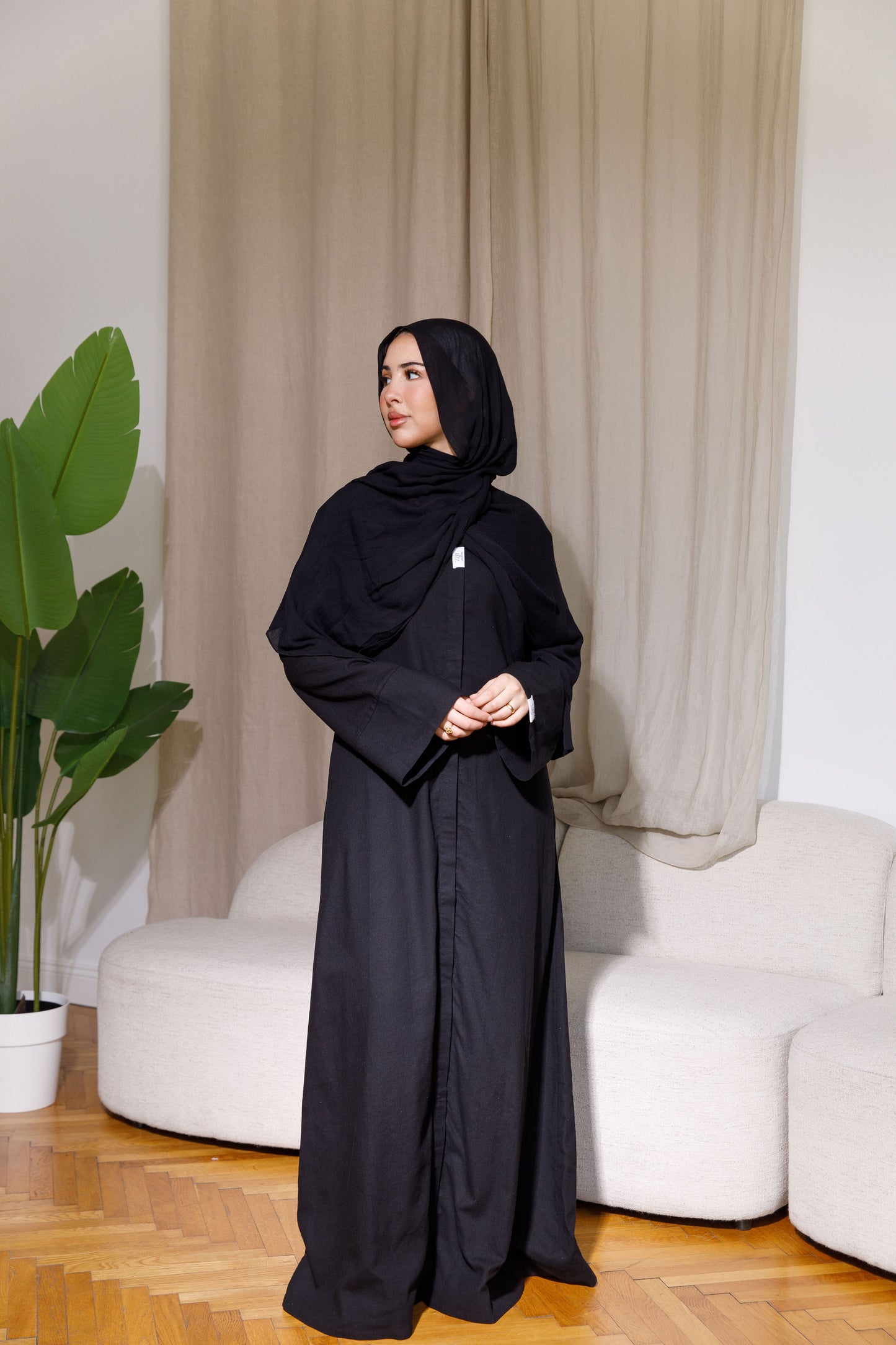 Abaya Kairo Black Lotus