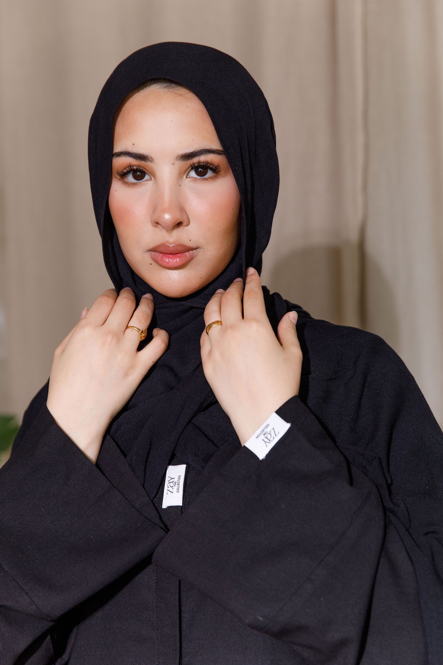 Modal Hijab – Black Lotus | زهرة اللوتس السوداء