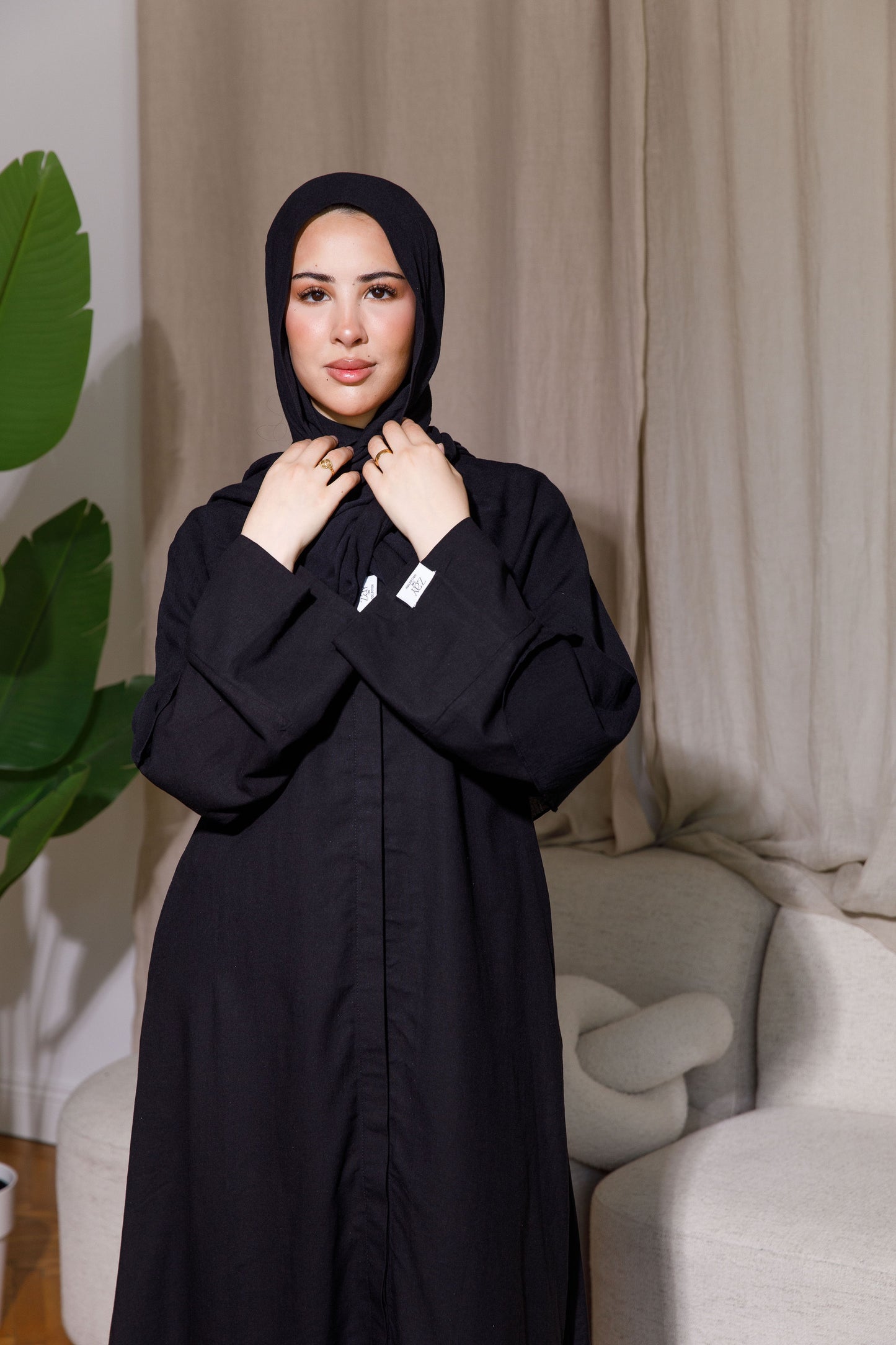 Abaya Kairo Black Lotus